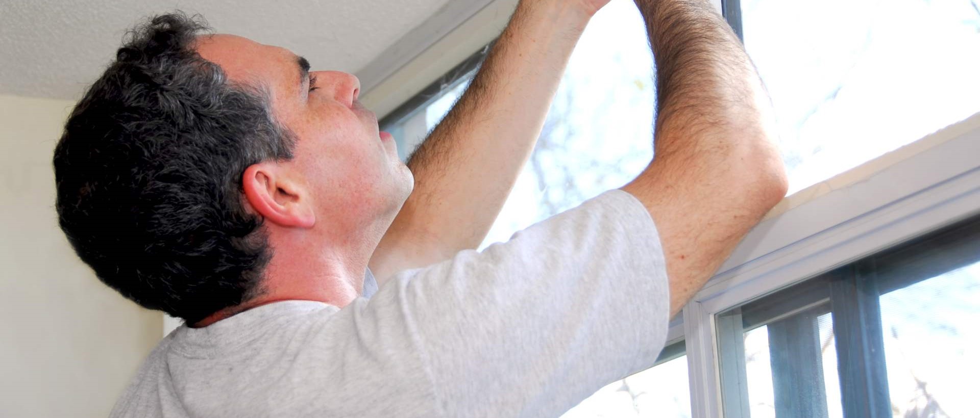 curtain fitters WD23